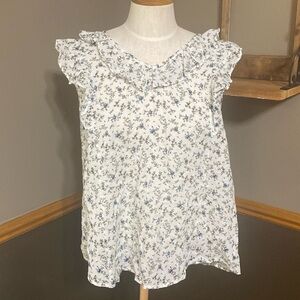 Doe & Rae white, blue, & green floral ruffle V-neck sleeveless top size large